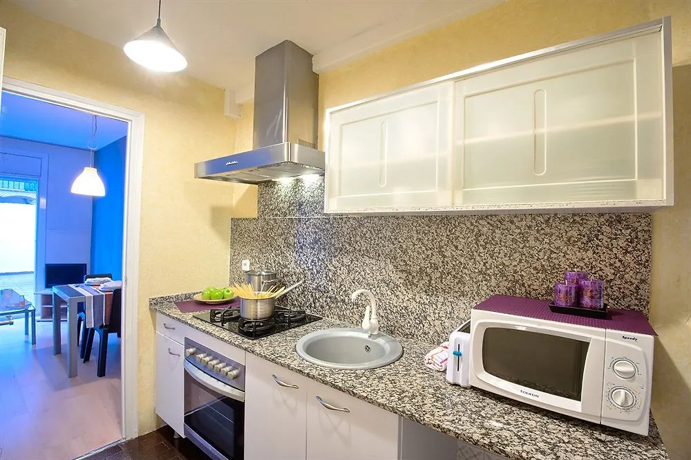 Apartamentos Sata Sagrada Familia Area Barcelona 0*,