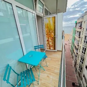 https://apartamento-nuevo-con-vista-mar-502.in-canary-islands.com